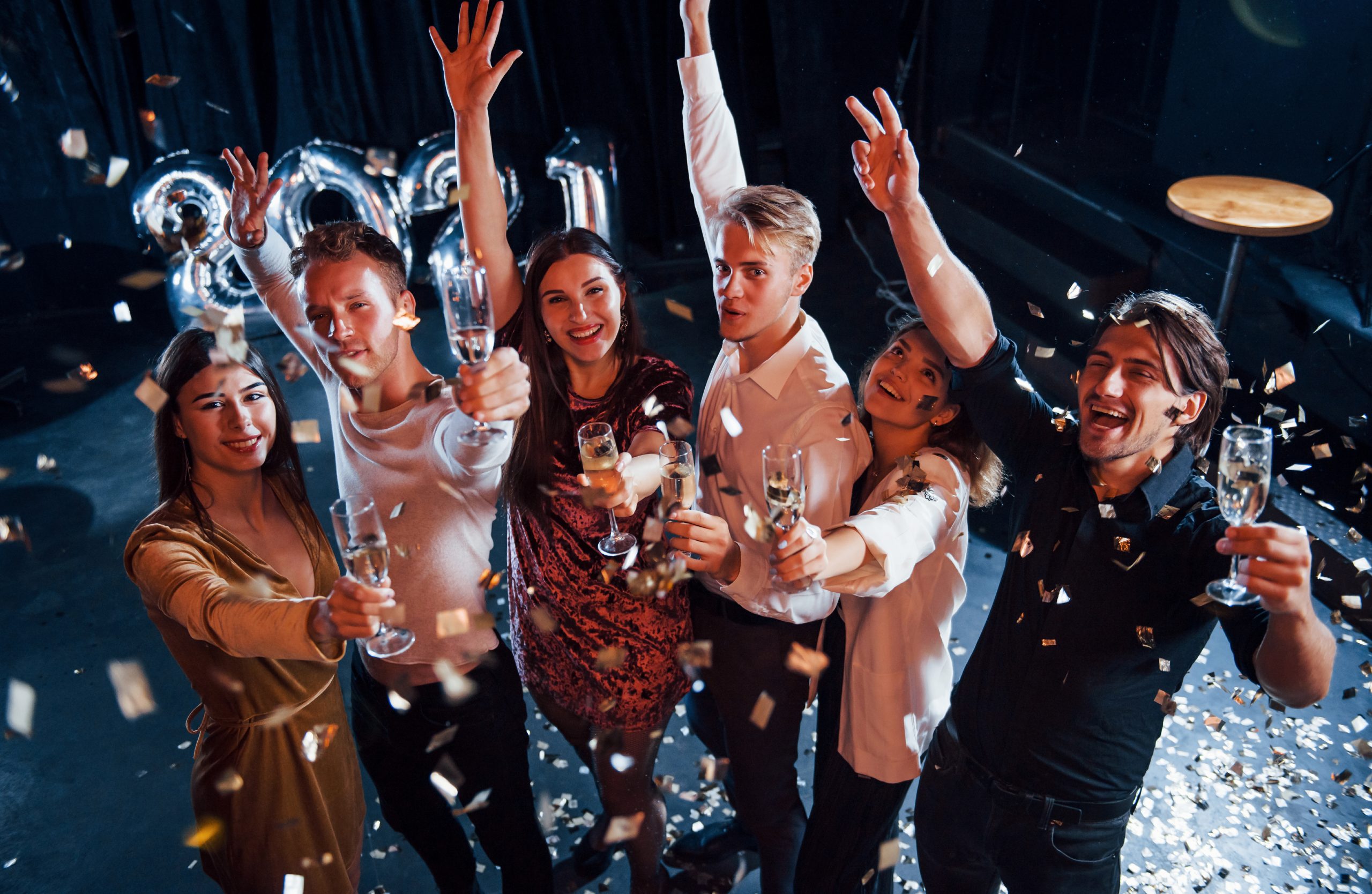 Comment fêter le nouvel an en petit comité ? - Blog Jour de Fête