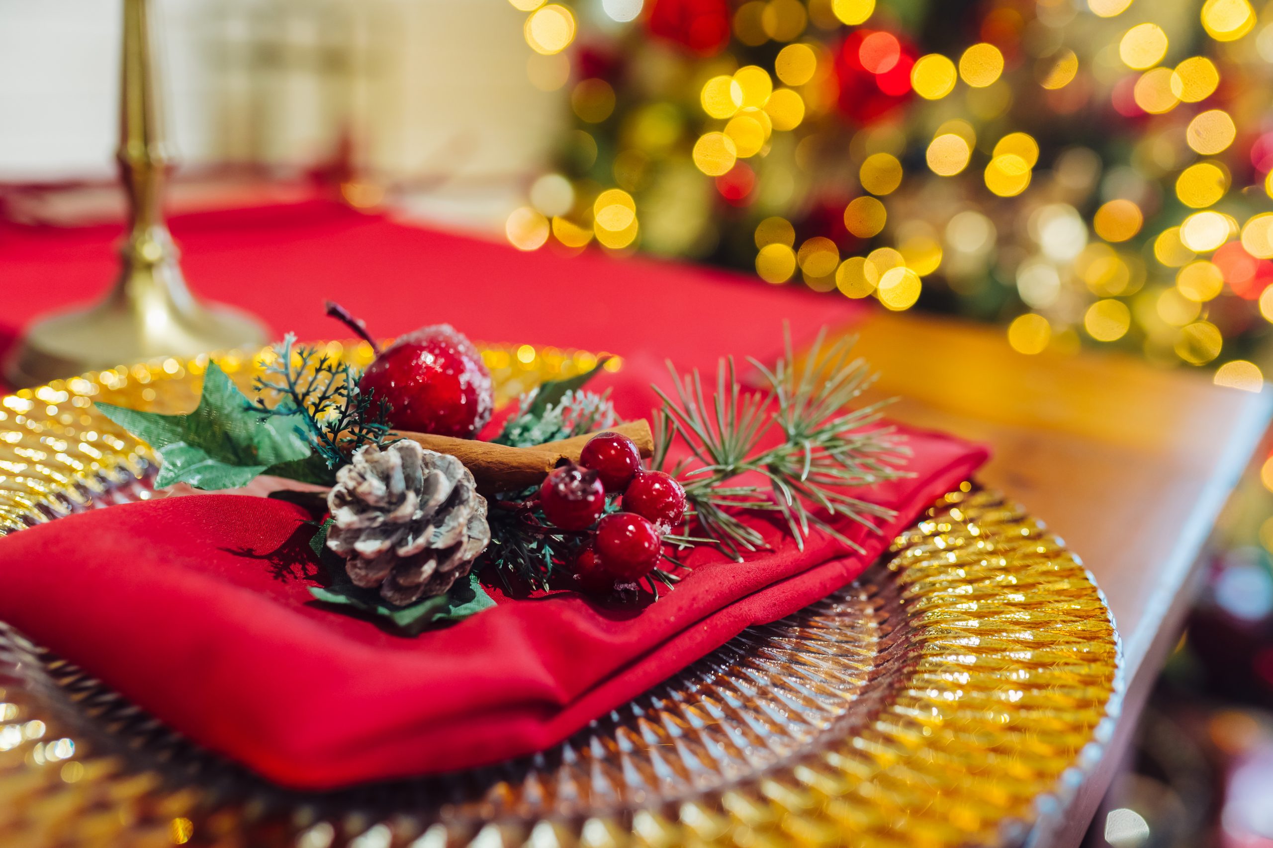 Pliage Serviette Noel Pour Couvert Quel pliage de serviette pour sa table de fin d'année ? - Blog Jour de Fête