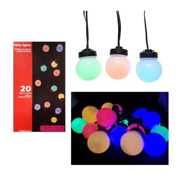 Guirlande LED - 9,5 M - Multicolore | jourdefete.com Guirlande LED - 9,5 M - Multicolore | jourdefete.com
