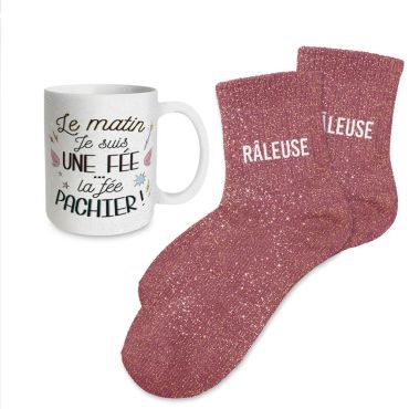 Coffret cadeau avec mug et chaussettes pailletées inscription | jourdefete.com Coffret cadeau avec mug et chaussettes pailletées inscription | jourdefete.com