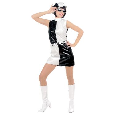 Déguisement femme années 60 motif damier noir et blanc avec robe courte et bottes rétro | jourdefete.com