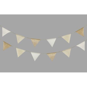 Guirlande en toile avec fanions pour déco de fête | jourdefete.com