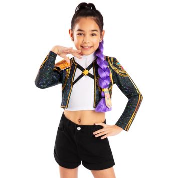 Fille portant le déguisement et la fausse tresse violette de Rumi K-Pop Demon Hunters | jourdefete.com