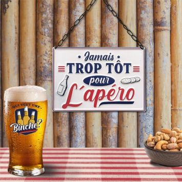 Plaque métallique "Jamais trop tôt pour l'apéro" - Collection Claquettes Chaussettes