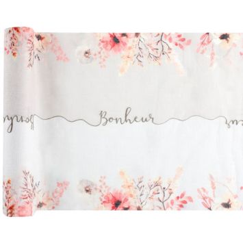 Un chemin de table avec des fleurs dessinées en aquarelle pour la table de votre événement | jourdefete.com