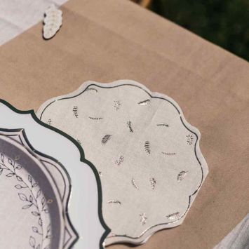 16 serviettes en papier - 33 x 33 cm - Collection Communion Effet Lin et Or