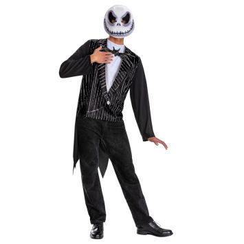 Homme portant un déguisement de Jack Skellington avec masque de squelette géant et veste noire rayée pour fêter Halloween | jourdefete.com