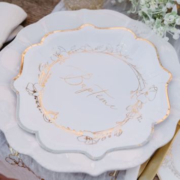 8 assiettes en carton FSC® - Diamètre 23 cm - Collection Baptême Crème et Or