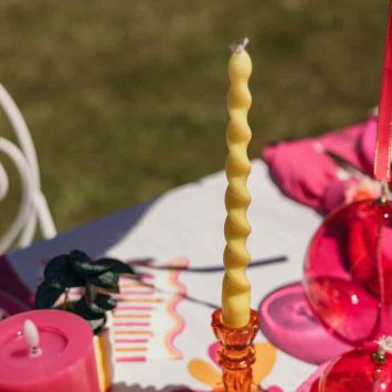 2 bougies flambeau torsadées - 2,2 x 25 cm - Couleur au choix