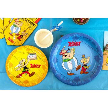 8 assiettes en carton - Diamètre 23 cm - Astérix ®