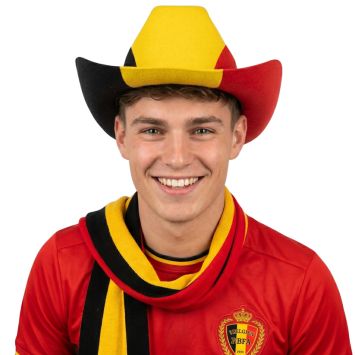 Supporter belge portant un chapeau de cowboy aux couleurs de la Belgique | jourdefete.com