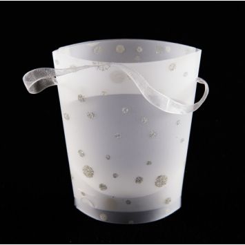 Un assortiment de boites à chocolat argenté pour agrémenter votre table de fête et faire plaisir à vos invités. | jourdefete.com