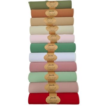 Un large choix de couleurs pour le chemin de table en mousseline | jourdefete.com