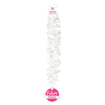 Ce collier à fleurs blanches mettra votre future mariée à l'honneur | jourdefete.com
