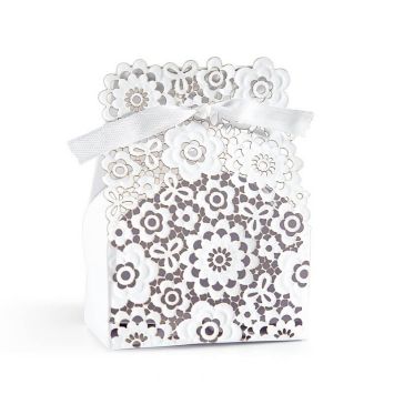 boite-fleurs-blanc-mariage | jourdefete.com