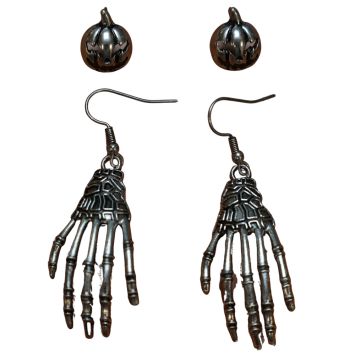 Boucles d'oreilles d'Halloween en forme de mains de squelette