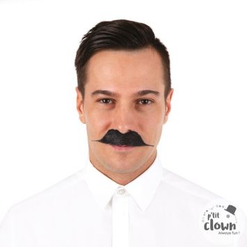 Moustache noire de gentleman