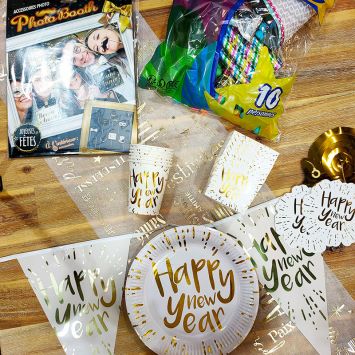 Pack de décorations Bonne Année pour 10 personnes