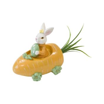 Décoration à poser pour Pâques - Lapin dans voiture-carotte en résine - 8,3 x 9 x 5,9 cm