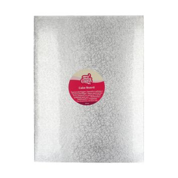 Une semelle à gâteau élégante et argentée pour vos pâtisseries | jourdefete.com