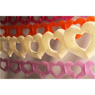 Guirlande de Coeurs en Papier de 4 mètres - Crème Guirlande de Coeurs en Papier de 4 mètres - Crème