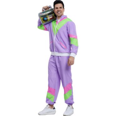 Homme déguisé en tenue rétro années 80 avec un survêtement fluo violet | jourdefete.com Homme déguisé en tenue rétro années 80 avec un survêtement fluo violet | jourdefete.com