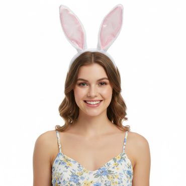 Serre-tête lapin à grandes oreilles porté par un modèle souriant | jourdefete.com Serre-tête lapin à grandes oreilles porté par un modèle souriant | jourdefete.com