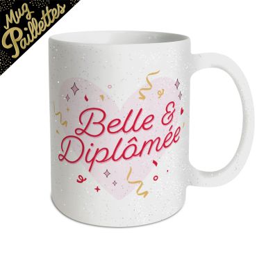 Mug blanc étincelant avec effet paillettes, motif cœur rose et texte rouge Belle et Diplômée entouré de confettis | jourdefete.com