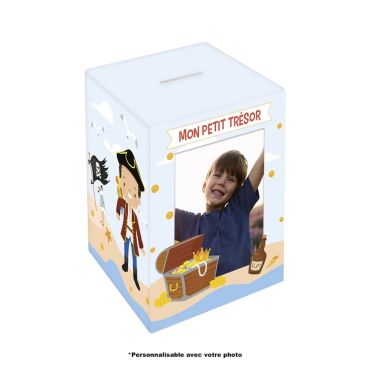Tirelire personnalisable enfant thème pirate avec coffre au trésor | jourdefete.com Tirelire personnalisable enfant thème pirate avec coffre au trésor | jourdefete.com