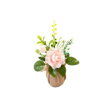 composition florale rose de couleur rose claire avec toile de jute | jourdefete.com composition florale rose de couleur rose claire avec toile de jute | jourdefete.com