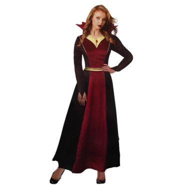 Un déguisement parfait pour être la reine des vampire en cette soirée d’Halloween | jourdefete.com Un déguisement parfait pour être la reine des vampire en cette soirée d’Halloween | jourdefete.com