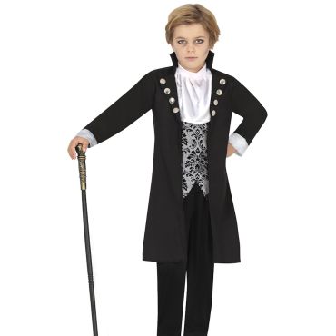 Enfant déguisé en vampire élégant avec manteau noir et gilet argenté | jourdefete.com Enfant déguisé en vampire élégant avec manteau noir et gilet argenté | jourdefete.com