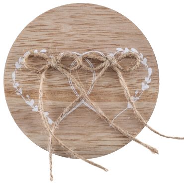 Porte-alliances en bois naturel avec ficelle jute et motif cœur | jourdefete.com Porte-alliances en bois naturel avec ficelle jute et motif cœur | jourdefete.com