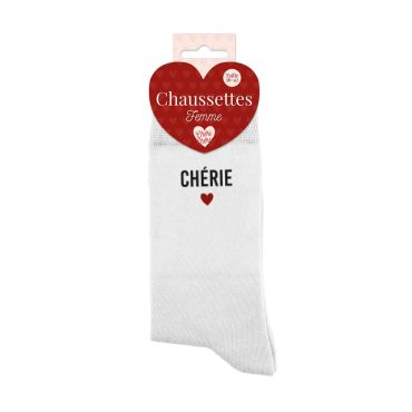 Une paire de chaussettes blanches à offrir à votre chérie pour la Saint-Valentin | jourdefete.com Une paire de chaussettes blanches à offrir à votre chérie pour la Saint-Valentin | jourdefete.com