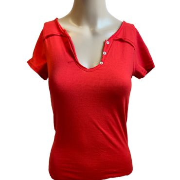 T-shirt rouge pour Femme pour la Feria, taille au choix. T-shirt rouge pour Femme pour la Feria, taille au choix.
