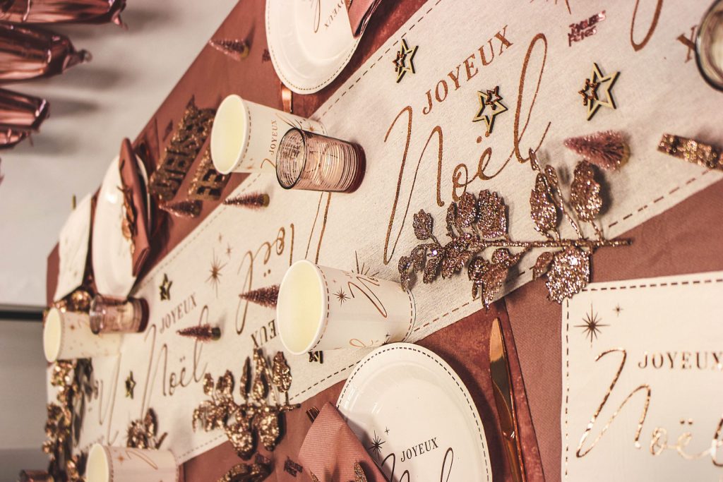 table-de-noel-rose-gold